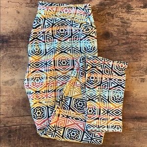 Aztec printed Lularoe OS leggings